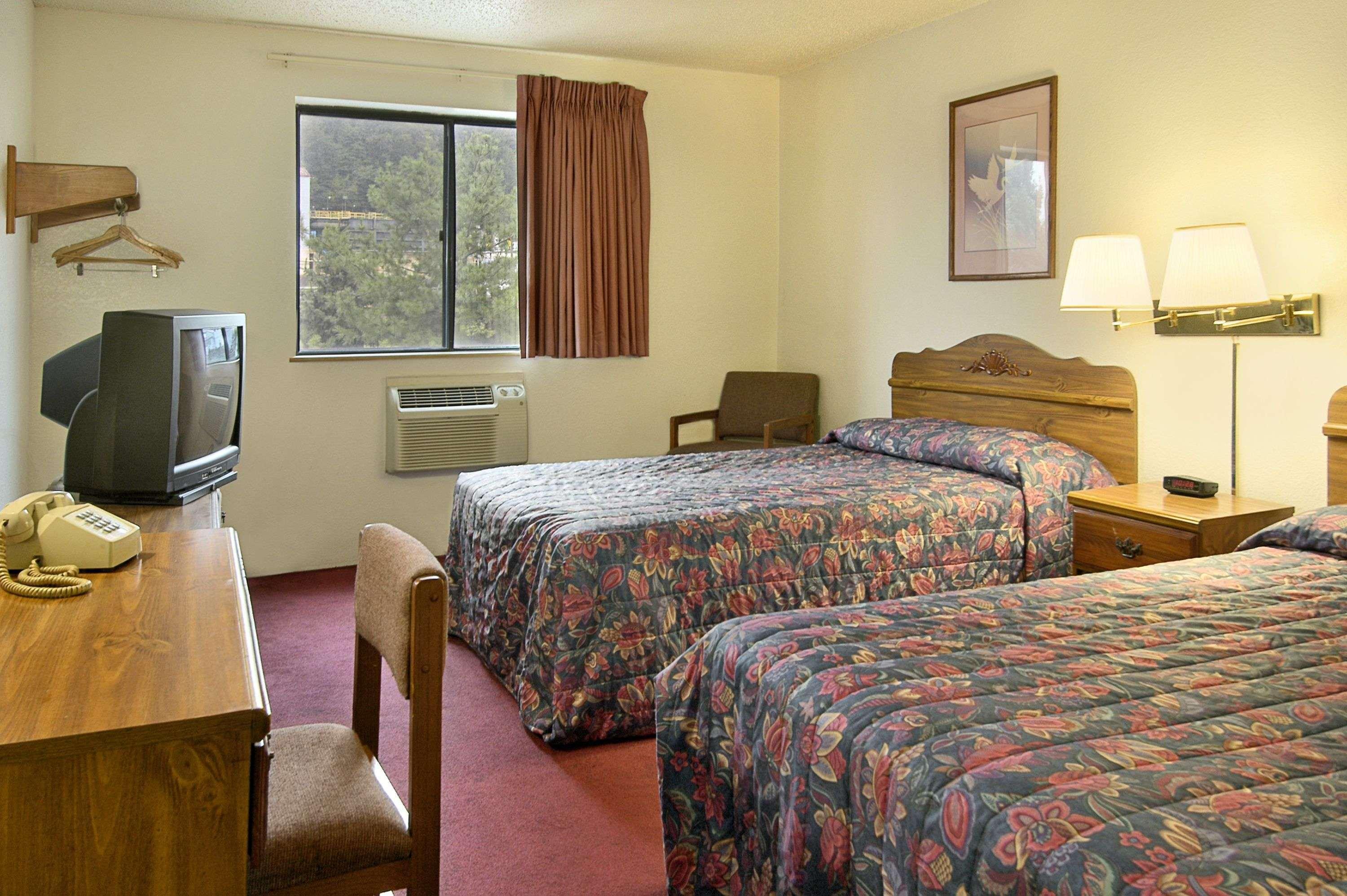 Hotel Super 8 Butler Pokoj fotografie